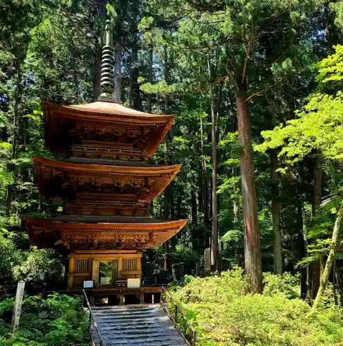 宝積山光前寺の塔