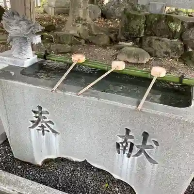 片山八幡神社の手水舎