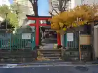出世稲荷神社(春日稲荷神社)の鳥居