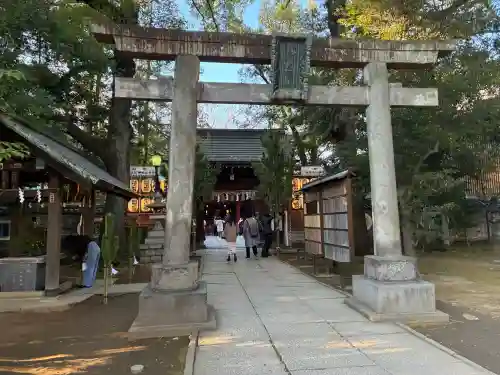 赤坂氷川神社の{uncategorized: "未分類", other: "その他", undefined: "問題あり", building: "その他建物", grave: "お墓", sacred_gate: "鳥居", guardian: "狛犬", statue: "像", buddha: "仏像", history: "歴史", nature: "自然", garden: "庭園", animal: "動物", pagoda: "塔", temizu: "手水舎", mountain_gate: "山門・神門", sanctuary: "本殿・本堂", subordinate: "末社・摂社", art: "芸術", scenery: "景色", jizo: "地蔵", ema: "絵馬", goshuin: "御朱印", omikuji: "おみくじ", items: "授与品その他", amulet: "お守り", goshuincho: "御朱印帳", eats: "食事", festival: "お祭り", votive_dance: "神楽", shichigosan: "七五三参", wedding: "結婚式", experience: "体験その他", initially: "初詣", around: "周辺", anti_infection: "感染症対策"}