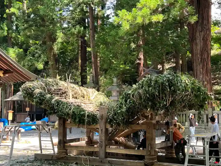 諏訪大社下社春宮(長野県)