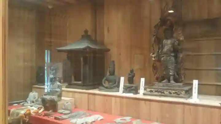 村山浅間神社の仏像