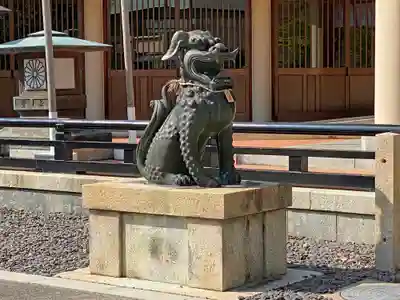 三重縣護國神社の狛犬