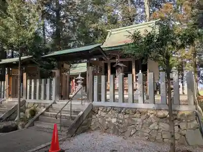 白鳥神社の{uncategorized: "未分類", other: "その他", undefined: "問題あり", building: "その他建物", grave: "お墓", sacred_gate: "鳥居", guardian: "狛犬", statue: "像", buddha: "仏像", history: "歴史", nature: "自然", garden: "庭園", animal: "動物", pagoda: "塔", temizu: "手水舎", mountain_gate: "山門・神門", sanctuary: "本殿・本堂", subordinate: "末社・摂社", art: "芸術", scenery: "景色", jizo: "地蔵", ema: "絵馬", goshuin: "御朱印", omikuji: "おみくじ", items: "授与品その他", amulet: "お守り", goshuincho: "御朱印帳", eats: "食事", festival: "お祭り", votive_dance: "神楽", shichigosan: "七五三参", wedding: "結婚式", experience: "体験その他", initially: "初詣", around: "周辺", anti_infection: "感染症対策"}
