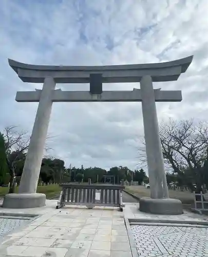 鶴谷八幡宮の鳥居