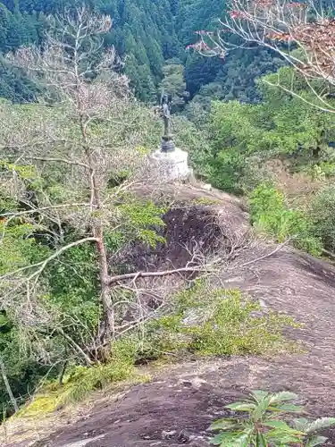 秩父札所三十二番　法性寺の仏像