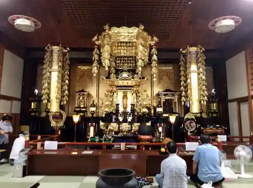 護国寺の本殿・本堂