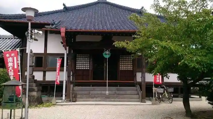 本願院の本殿・本堂