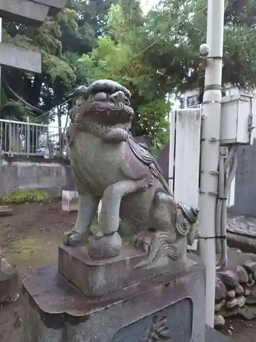 六所神社の狛犬