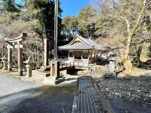 岩上神社(滋賀県)