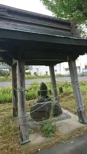 拝幣志神社の手水舎