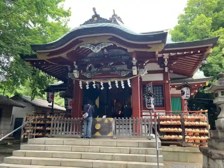 南沢氷川神社の本殿・本堂