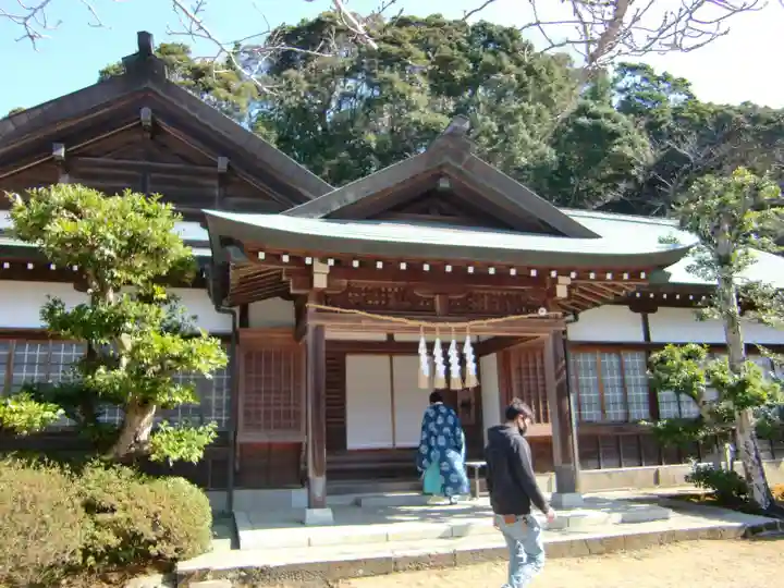 安房神社の本殿・本堂