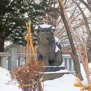 彌彦神社 (伊夜日子神社)の狛犬(2025年03月04日(火) 09時32分38秒投稿)