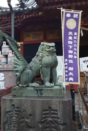 浅草神社の狛犬