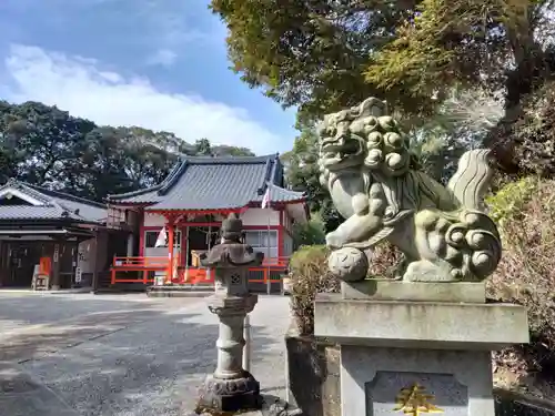 八幡神社の狛犬