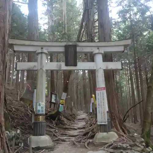 三峯神社奥宮(埼玉県)