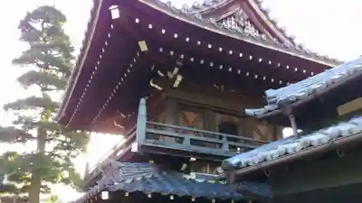 普門寺の山門・神門