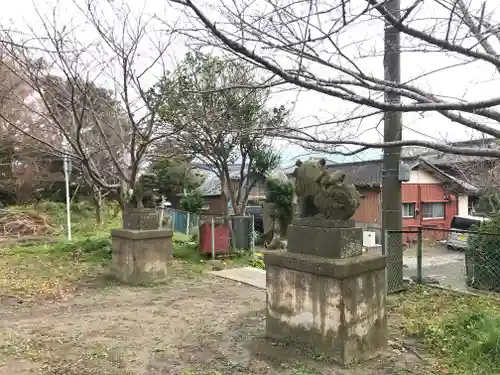 神明神社の狛犬