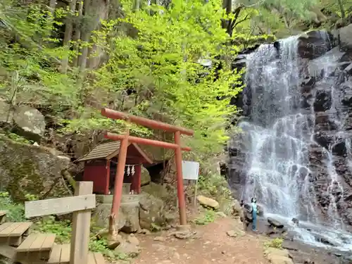 母の白滝神社(山梨県)