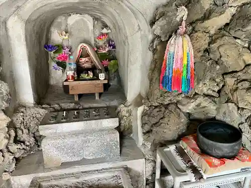 お穴さま(神奈川県)