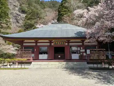 鳳来寺の本殿・本堂