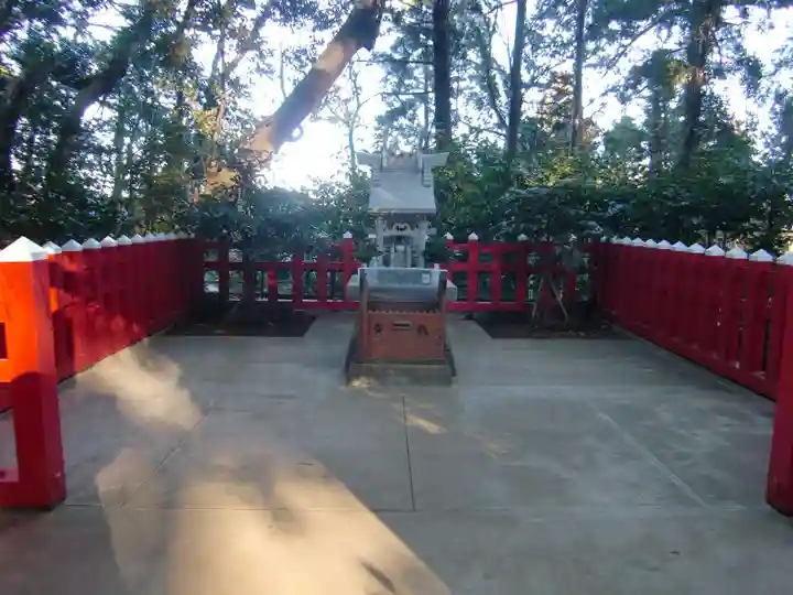 麻賀多神社奥宮の末社・摂社