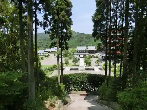 蓮華院誕生寺奥之院の建物その他