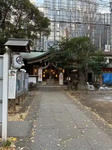 稲荷鬼王神社の{uncategorized: "未分類", other: "その他", undefined: "問題あり", building: "その他建物", grave: "お墓", sacred_gate: "鳥居", guardian: "狛犬", statue: "像", buddha: "仏像", history: "歴史", nature: "自然", garden: "庭園", animal: "動物", pagoda: "塔", temizu: "手水舎", mountain_gate: "山門・神門", sanctuary: "本殿・本堂", subordinate: "末社・摂社", art: "芸術", scenery: "景色", jizo: "地蔵", ema: "絵馬", goshuin: "御朱印", omikuji: "おみくじ", items: "授与品その他", amulet: "お守り", goshuincho: "御朱印帳", eats: "食事", festival: "お祭り", votive_dance: "神楽", shichigosan: "七五三参", wedding: "結婚式", experience: "体験その他", initially: "初詣", around: "周辺", anti_infection: "感染症対策"}