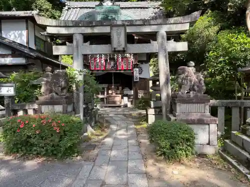 吉水辨財天堂の{uncategorized: "未分類", other: "その他", undefined: "問題あり", building: "その他建物", grave: "お墓", sacred_gate: "鳥居", guardian: "狛犬", statue: "像", buddha: "仏像", history: "歴史", nature: "自然", garden: "庭園", animal: "動物", pagoda: "塔", temizu: "手水舎", mountain_gate: "山門・神門", sanctuary: "本殿・本堂", subordinate: "末社・摂社", art: "芸術", scenery: "景色", jizo: "地蔵", ema: "絵馬", goshuin: "御朱印", omikuji: "おみくじ", items: "授与品その他", amulet: "お守り", goshuincho: "御朱印帳", eats: "食事", festival: "お祭り", votive_dance: "神楽", shichigosan: "七五三参", wedding: "結婚式", experience: "体験その他", initially: "初詣", around: "周辺", anti_infection: "感染症対策"}
