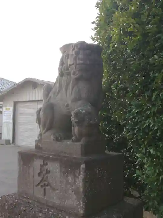 谷吉神社の狛犬