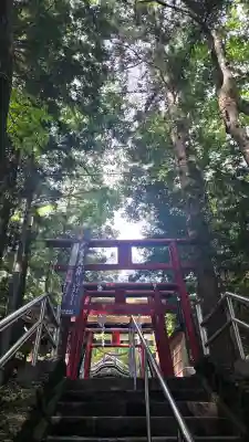 新屋山神社(山梨県)