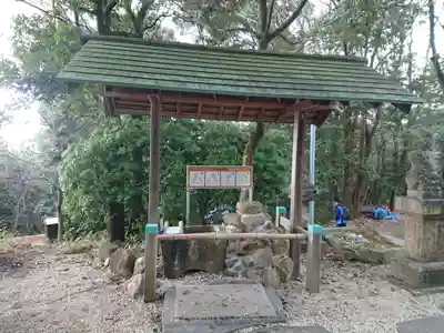 尾張戸神社(瀬戸市・名古屋市守山区)の手水舎