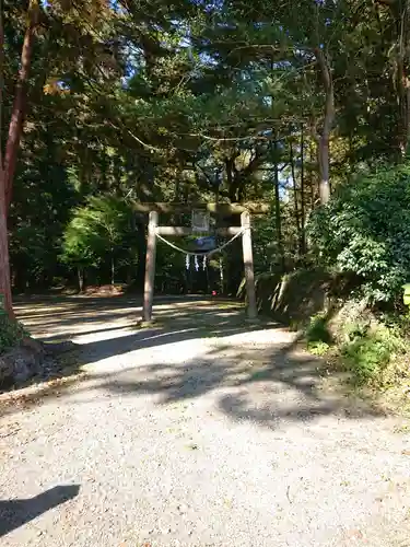 雨櫻神社の鳥居