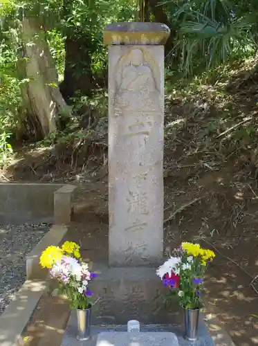 ゆるぎ地蔵尊のその他建物