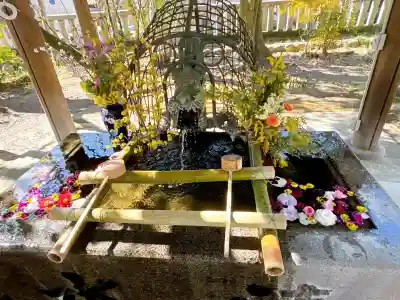 若宮神明社の{uncategorized: "未分類", other: "その他", undefined: "問題あり", building: "その他建物", grave: "お墓", sacred_gate: "鳥居", guardian: "狛犬", statue: "像", buddha: "仏像", history: "歴史", nature: "自然", garden: "庭園", animal: "動物", pagoda: "塔", temizu: "手水舎", mountain_gate: "山門・神門", sanctuary: "本殿・本堂", subordinate: "末社・摂社", art: "芸術", scenery: "景色", jizo: "地蔵", ema: "絵馬", goshuin: "御朱印", omikuji: "おみくじ", items: "授与品その他", amulet: "お守り", goshuincho: "御朱印帳", eats: "食事", festival: "お祭り", votive_dance: "神楽", shichigosan: "七五三参", wedding: "結婚式", experience: "体験その他", initially: "初詣", around: "周辺", anti_infection: "感染症対策"}