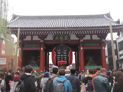 浅草寺の山門