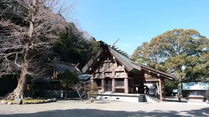 安房神社の本殿・本堂