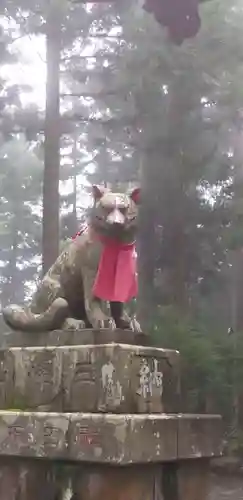 三峯神社の狛犬