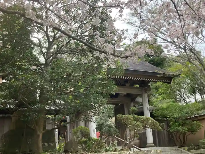 成就院の山門・神門