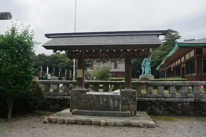 松江護國神社の手水舎
