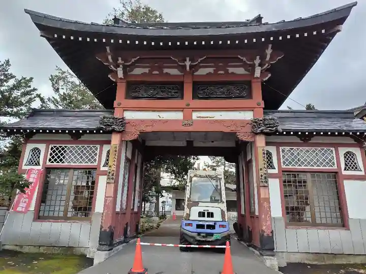 眞久寺の山門・神門