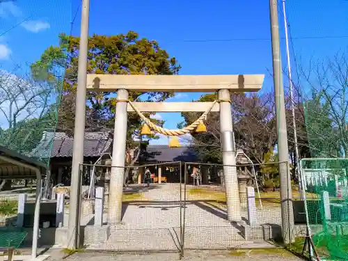 新川神社の鳥居