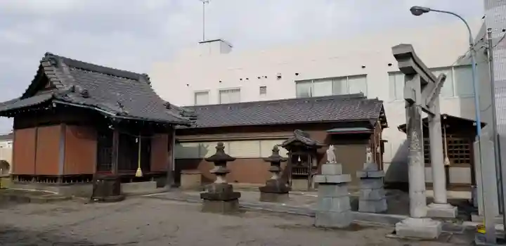 下新田稲荷神社の本殿・本堂