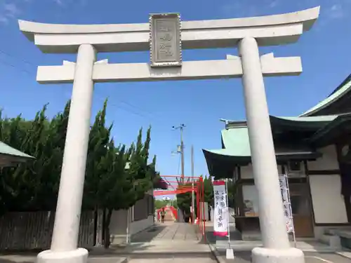 津嶋神社の鳥居