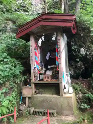 乳穂ヶ滝不動尊(青森県)