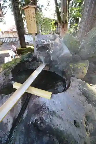 諏訪大社の手水舎