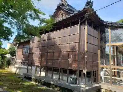 諏訪神社の本殿・本堂