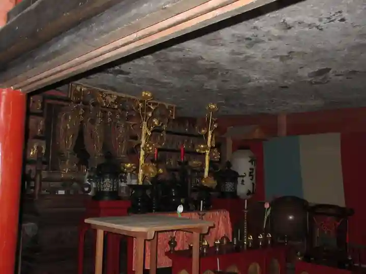 釋尊寺の本殿・本堂