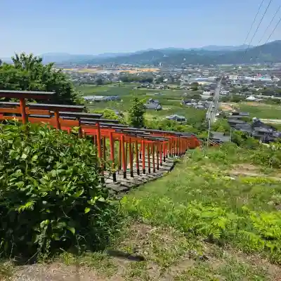 浮羽稲荷神社の{uncategorized: "未分類", other: "その他", undefined: "問題あり", building: "その他建物", grave: "お墓", sacred_gate: "鳥居", guardian: "狛犬", statue: "像", buddha: "仏像", history: "歴史", nature: "自然", garden: "庭園", animal: "動物", pagoda: "塔", temizu: "手水舎", mountain_gate: "山門・神門", sanctuary: "本殿・本堂", subordinate: "末社・摂社", art: "芸術", scenery: "景色", jizo: "地蔵", ema: "絵馬", goshuin: "御朱印", omikuji: "おみくじ", items: "授与品その他", amulet: "お守り", goshuincho: "御朱印帳", eats: "食事", festival: "お祭り", votive_dance: "神楽", shichigosan: "七五三参", wedding: "結婚式", experience: "体験その他", initially: "初詣", around: "周辺", anti_infection: "感染症対策"}